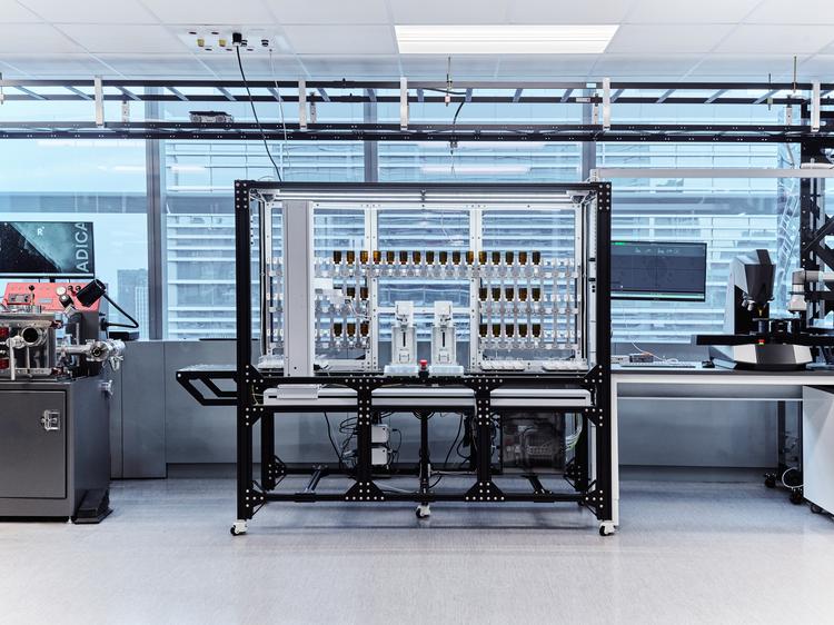 Radical AI's materials science lab